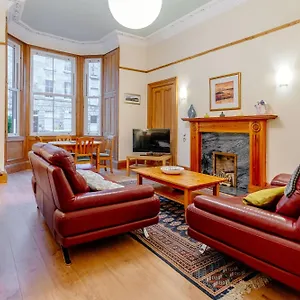 Apartment Beautiful Spacious Ground Floor Newington Flat, Edinburgh